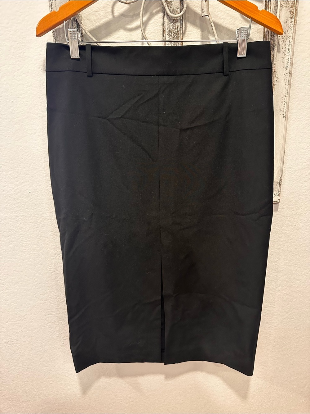 ZARA Classic Black Pencil Skirt - Timeless Workwear